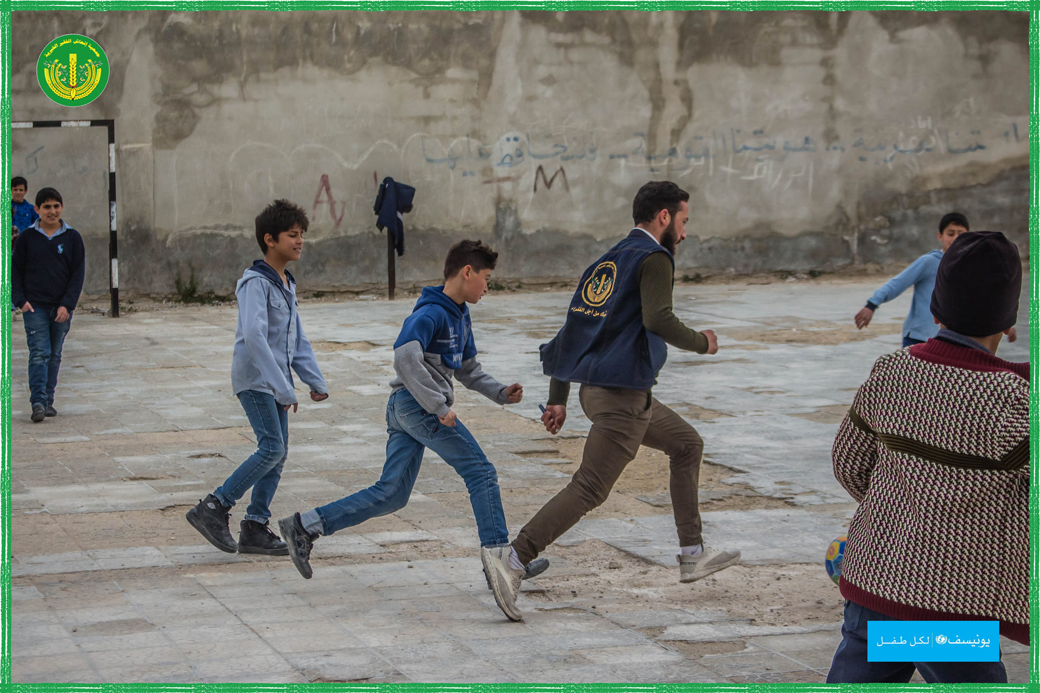 الأطفال قصة حلم وقصيدة أمل وخاطرة عذوبة 🥰💚.